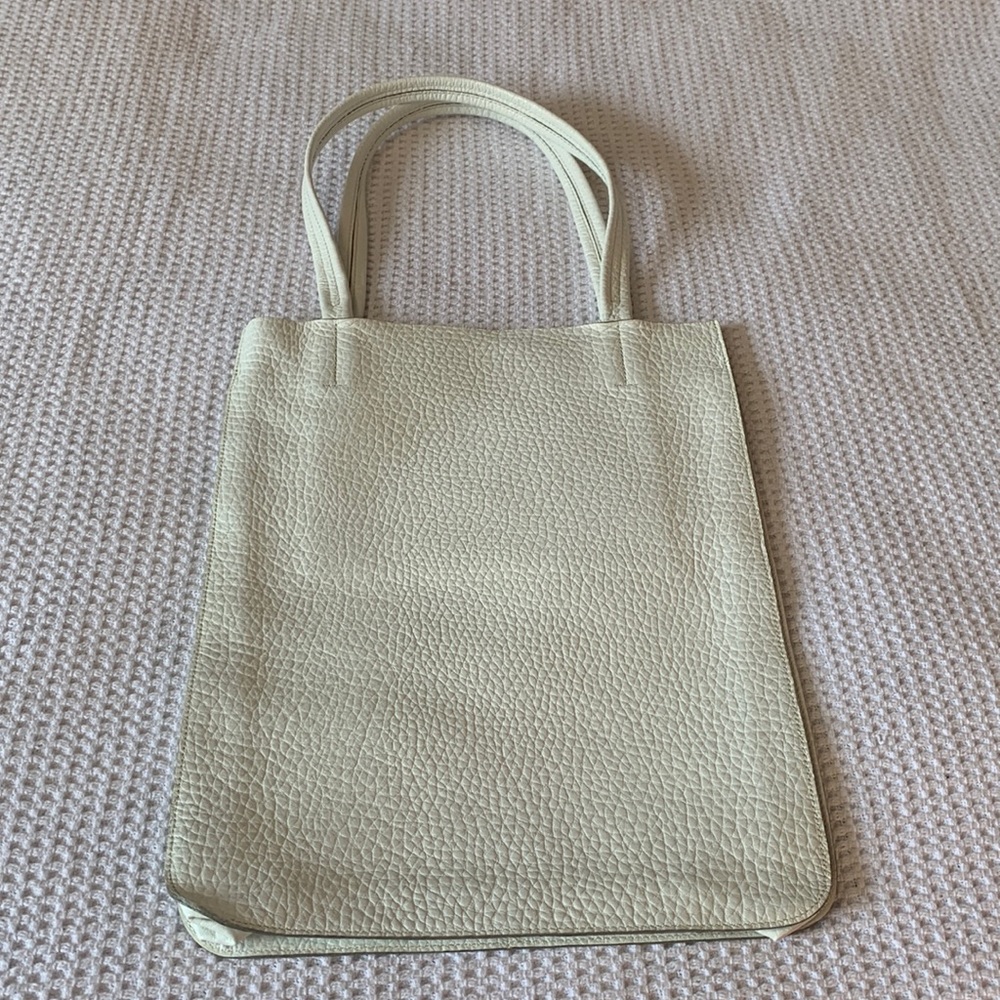 THE PLIE TOTE - Slim Magazine Tote